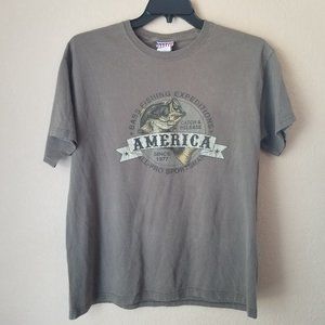 Magellan Bass Fishing Tee L Green S/S Graphic